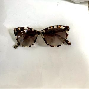 Warby Parker Tilley sunglasses in pearl tortoise